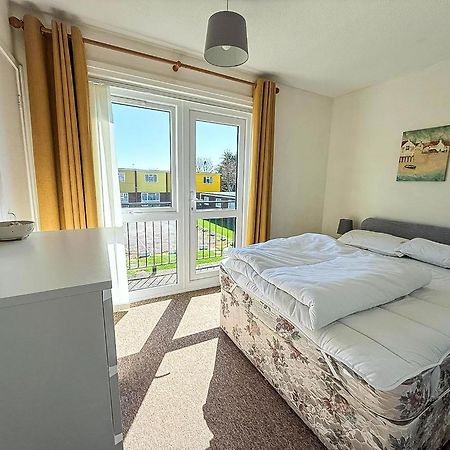 Lovely 4 Berth Chalet To Hire In Hemsby Nearby The Beach Ref 18177B ภายนอก รูปภาพ