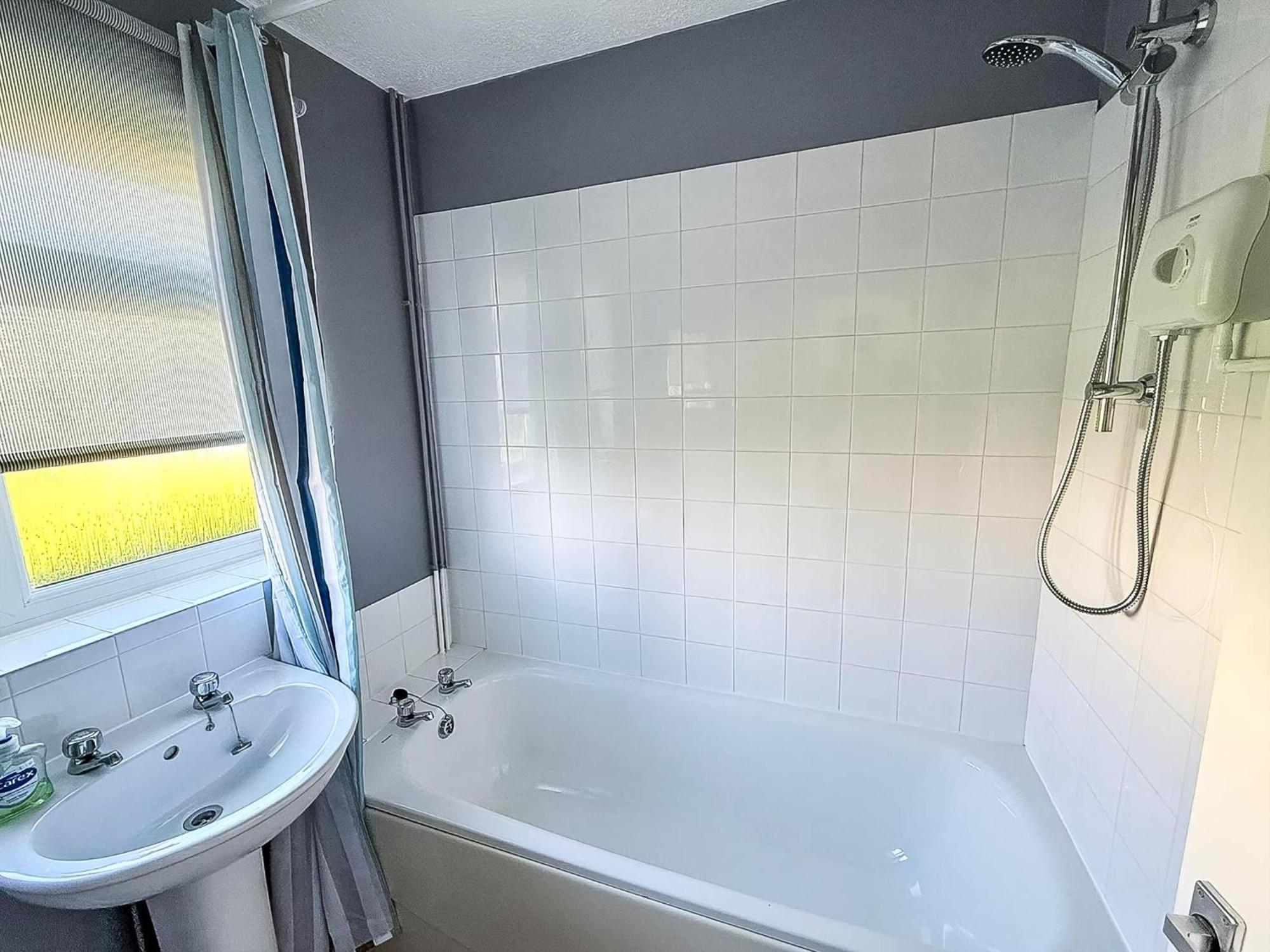 Lovely 4 Berth Chalet To Hire In Hemsby Nearby The Beach Ref 18177B ภายนอก รูปภาพ