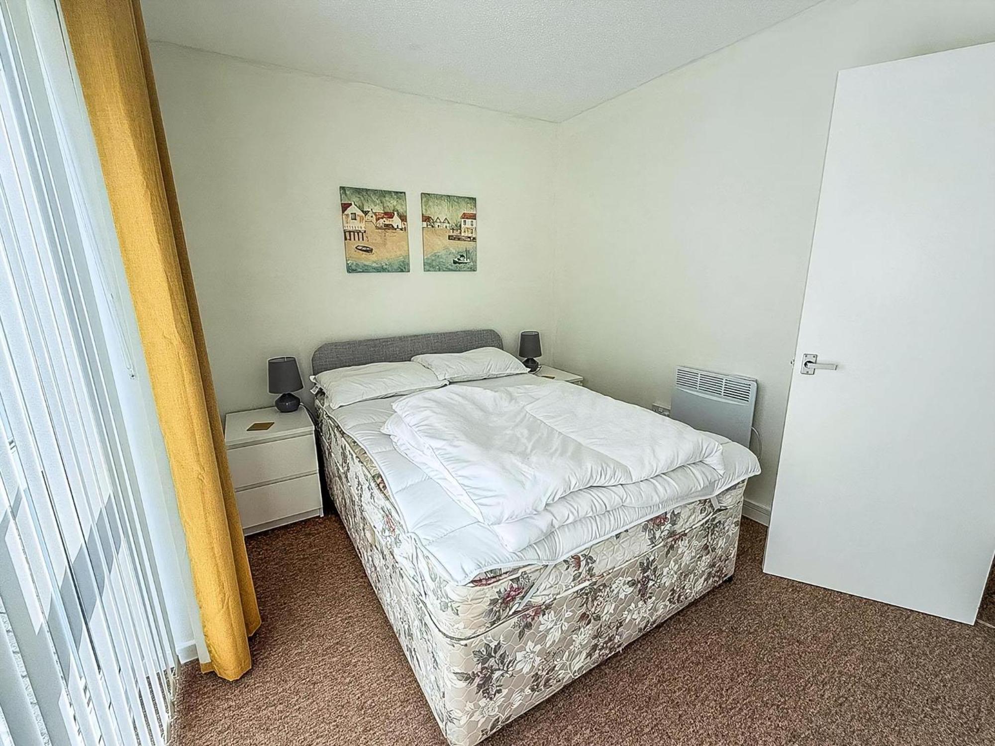 Lovely 4 Berth Chalet To Hire In Hemsby Nearby The Beach Ref 18177B ภายนอก รูปภาพ